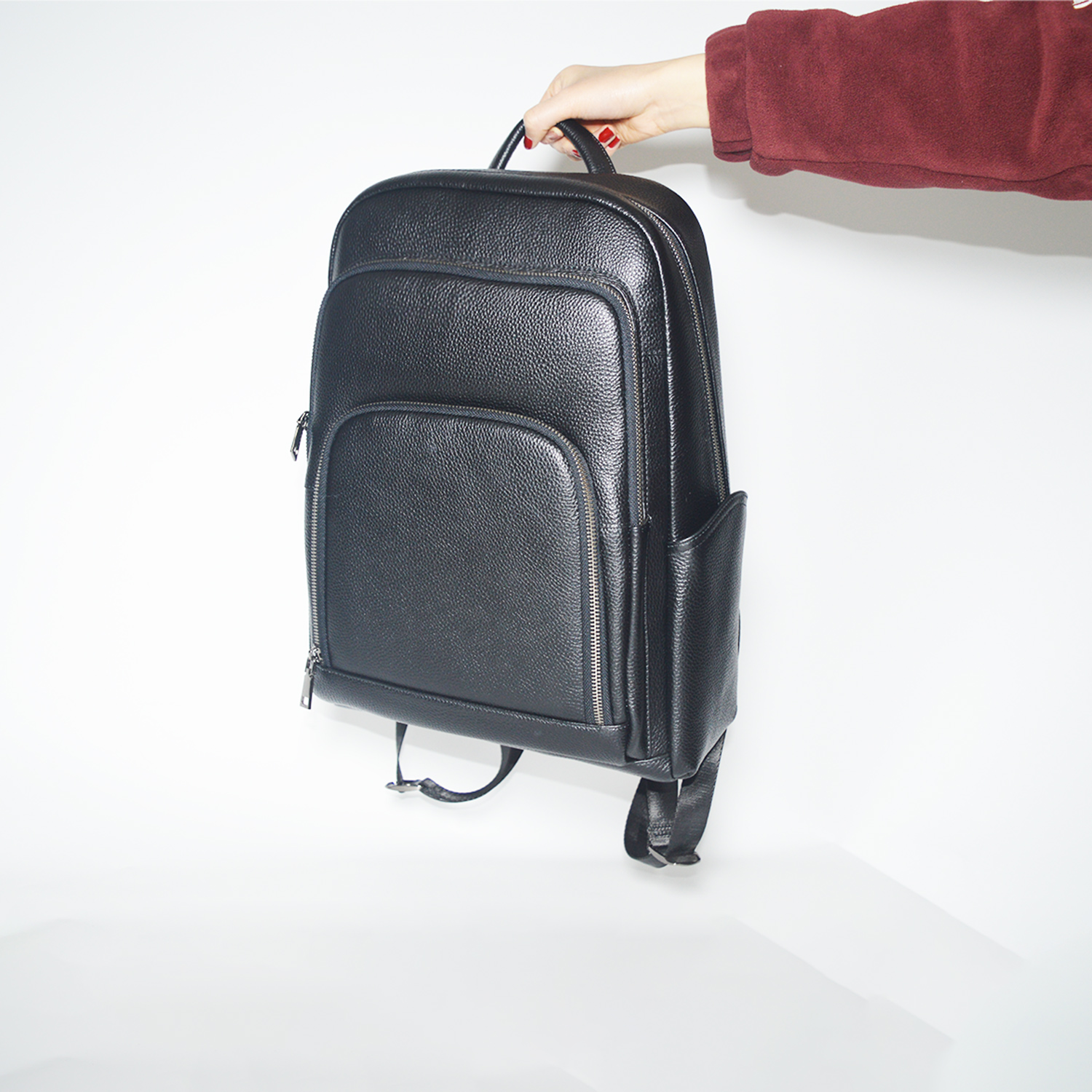 Simple Yet Refined Leather Backpack