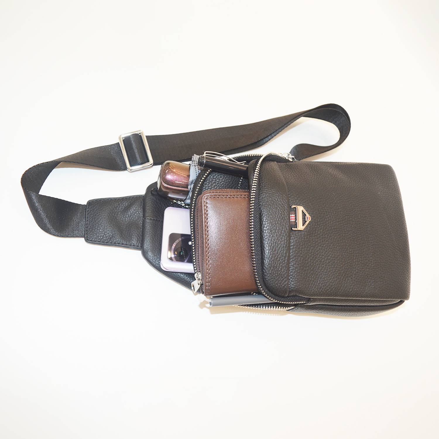 Small Crossbody Sling Bag for Women and Men Trendy Fanny Packs Genuine Leather Crossbody Chest Bag for Travel Sport Camping