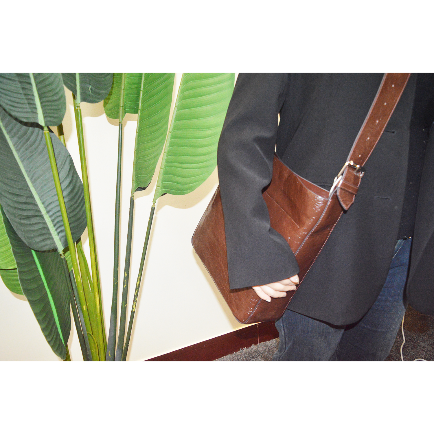 Leather Unisex Crossbody Bag Brown