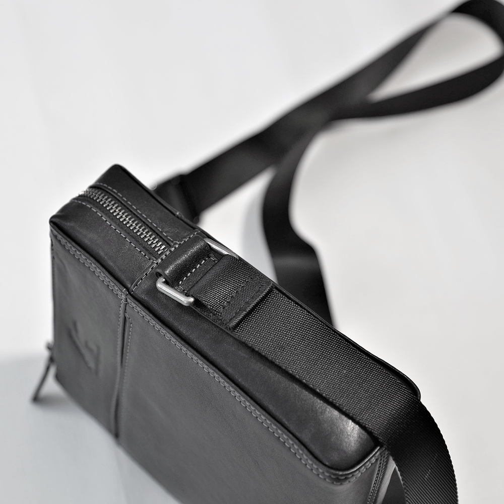 Adjustable Shoulder Strap Leather Messager Bag