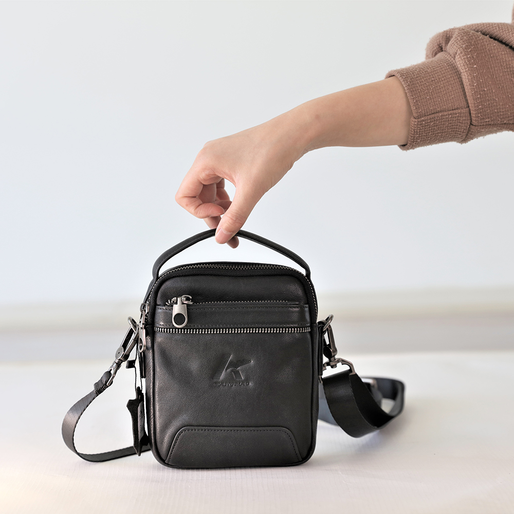 Portable Shoulder Bag with Handle