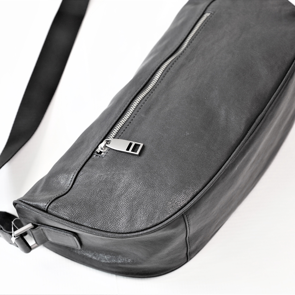 Dumpling Shape Washable Sheepskin Leather Crossbody Bag for Women