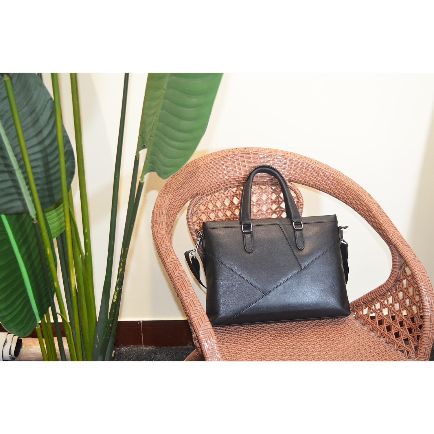Geometric Pattern Design Cowhide Genuine Leather Briefcase Shoulder Laptop Business Slim Bags for Men & Women Black
