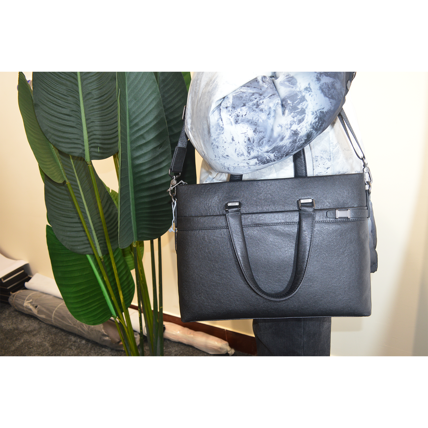 Men Minimalist Design Genuine Leather Business Laptop Bag Waterproof Briefcase Crossbody Bag