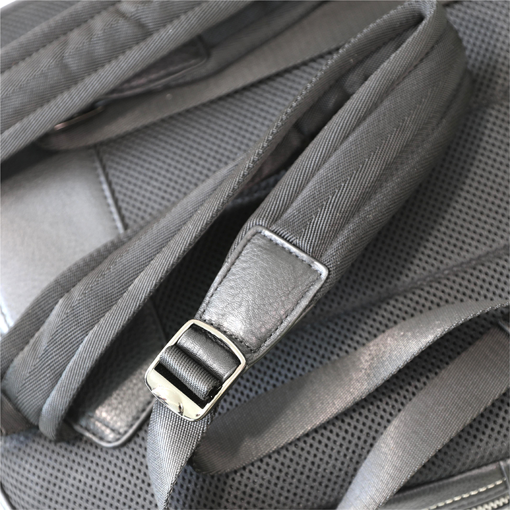 Quality Ladies/Unisex Soft Black Leather Backpack with Front Compartment