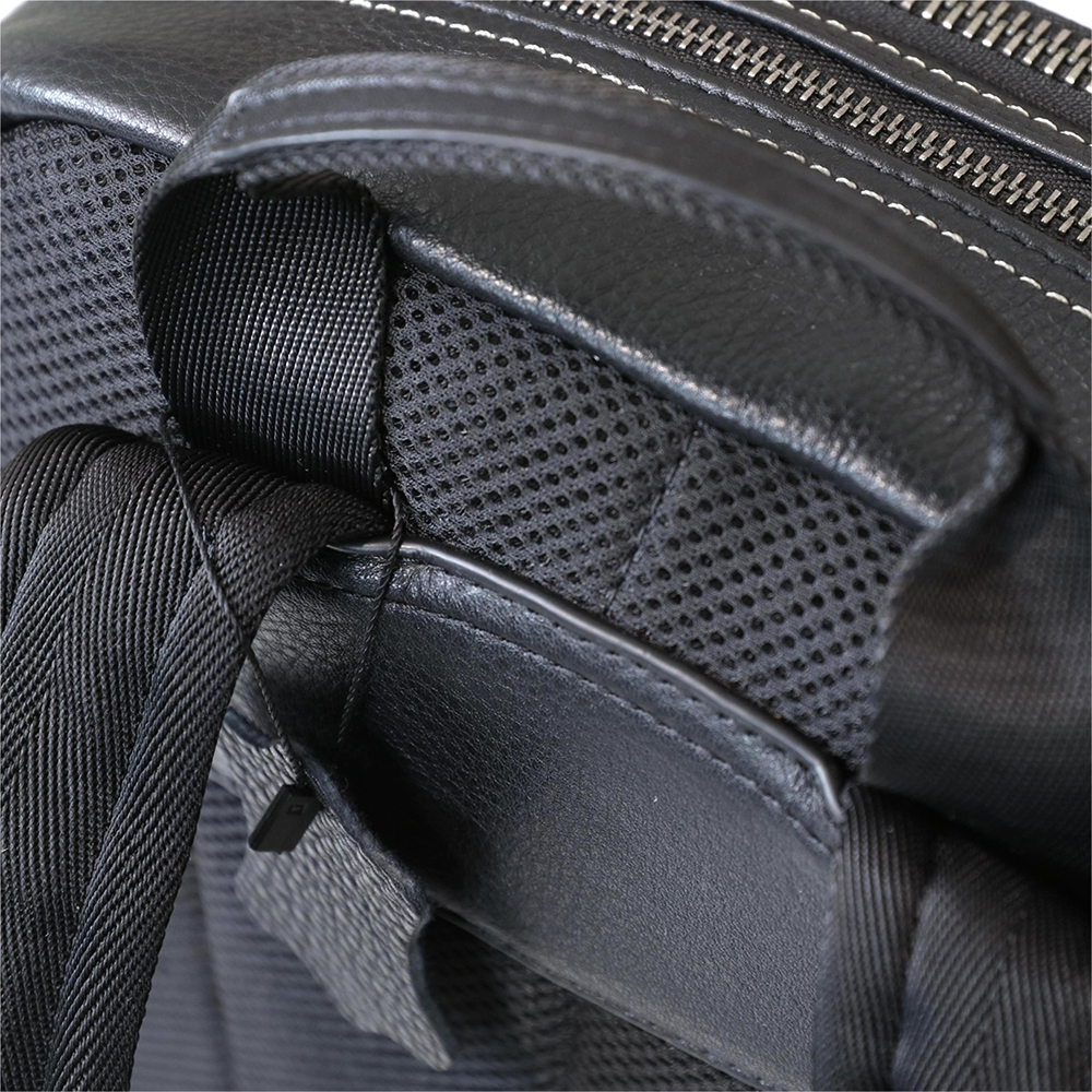 Quality Ladies/Unisex Soft Black Leather Backpack with Front Compartment