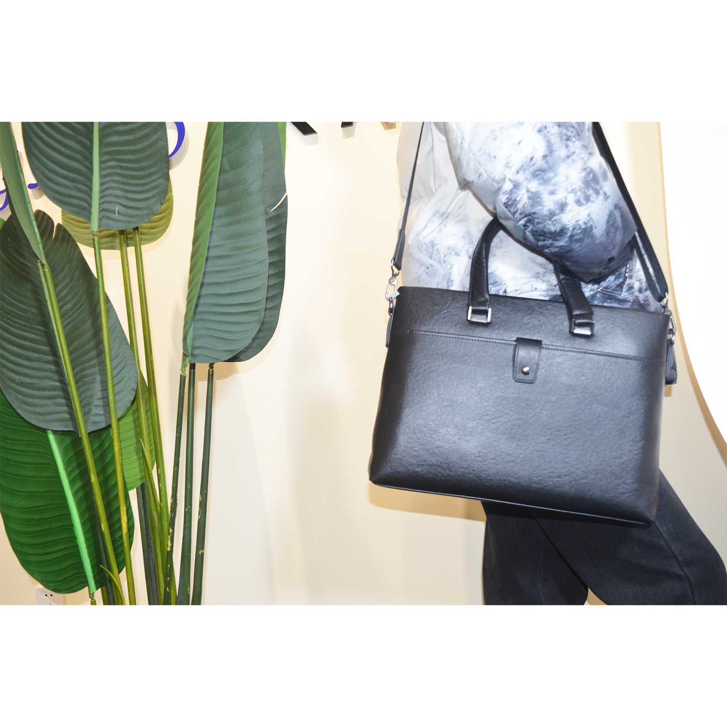 Black Genuine Leather Lawyers Briefcase Shoulder Laptop Business Bags for Men & Women with Magnetic Snap Pocket