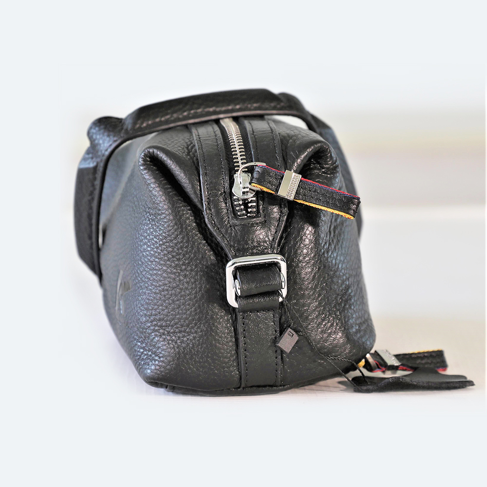 Soft Leather Wristlet Clutch with Exquisite Handle