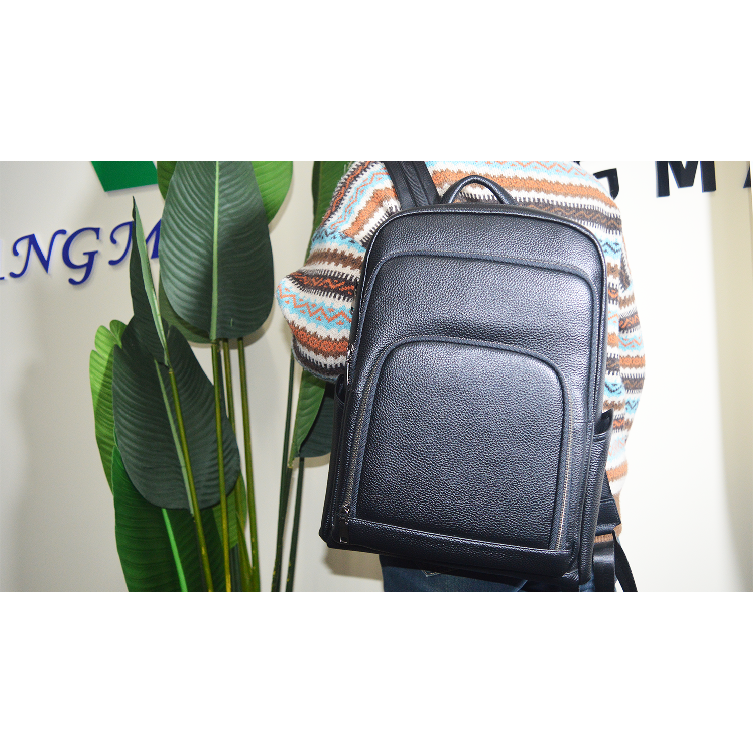 Simple Yet Refined Leather Backpack