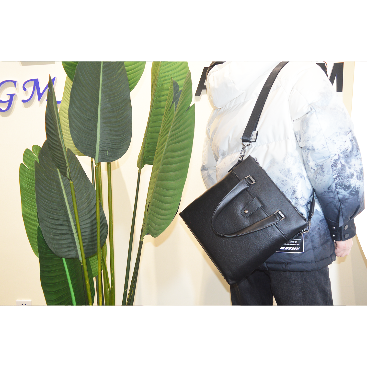 Real Leather Shoulder Classical Laptop Bag Medium Tote Briefcase Bag for Men and Women